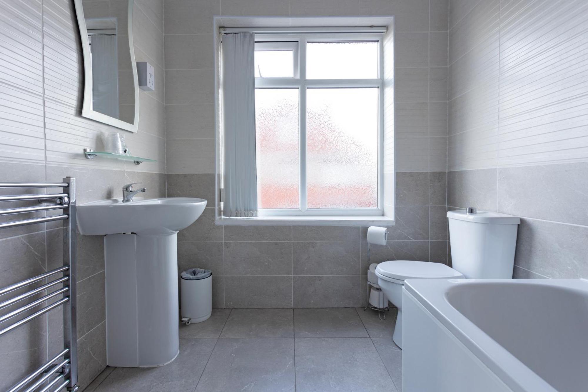 Triple Room,1698052153:JPEG