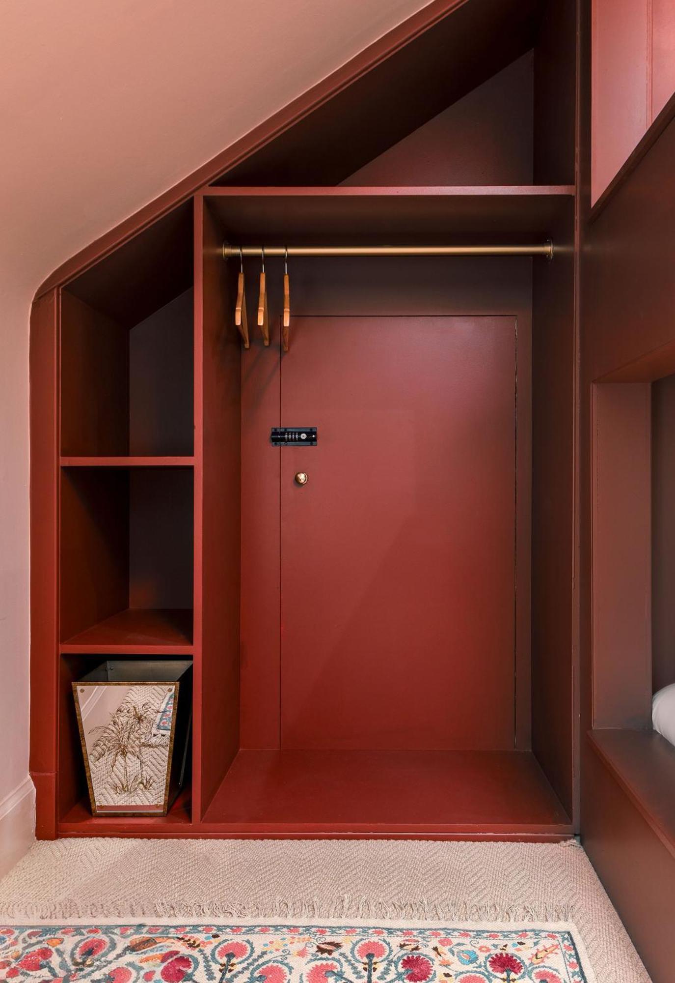 Deluxe Family Room,1699090067:JPEG