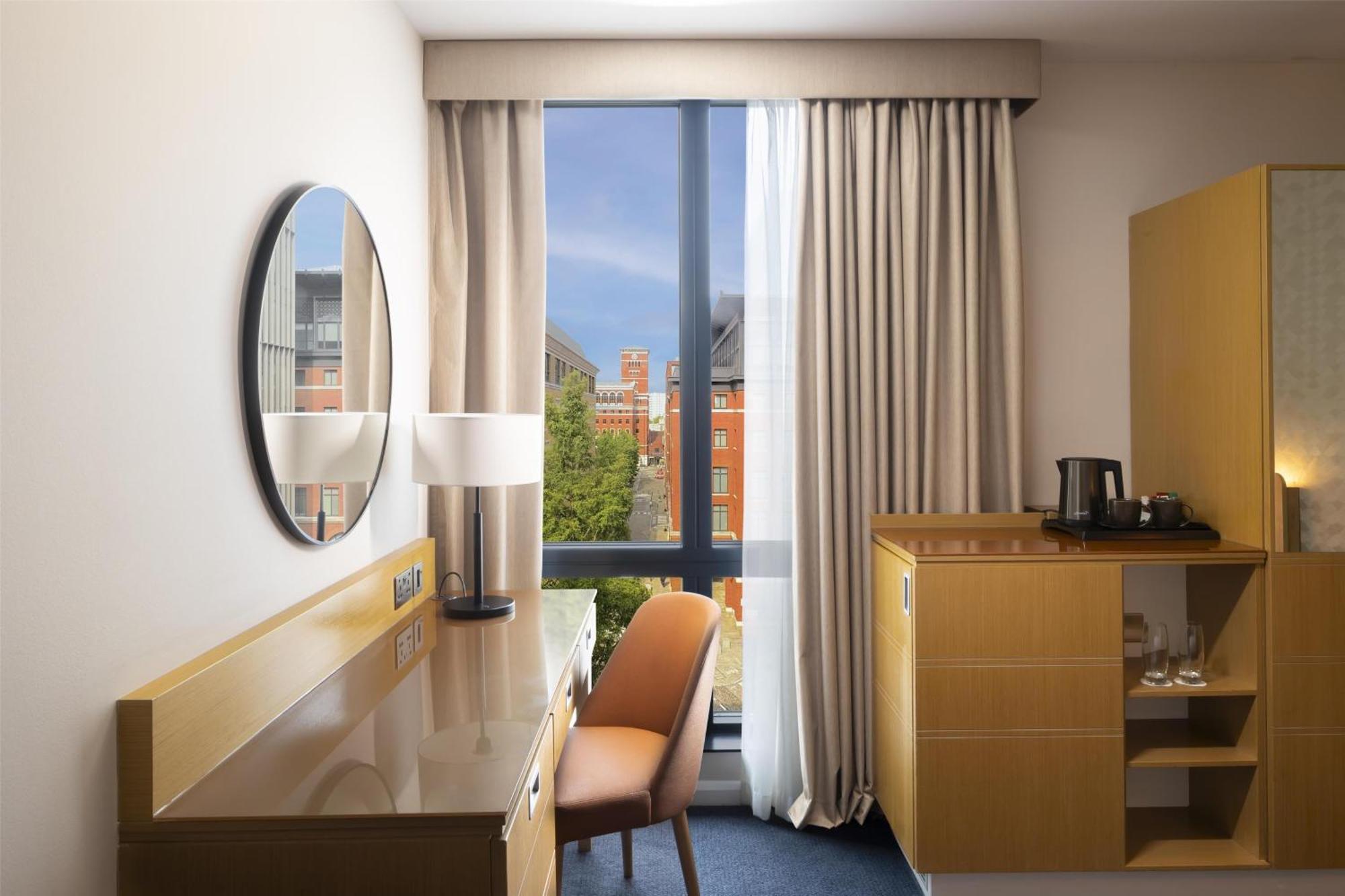 King Room,1710580637:JPEG