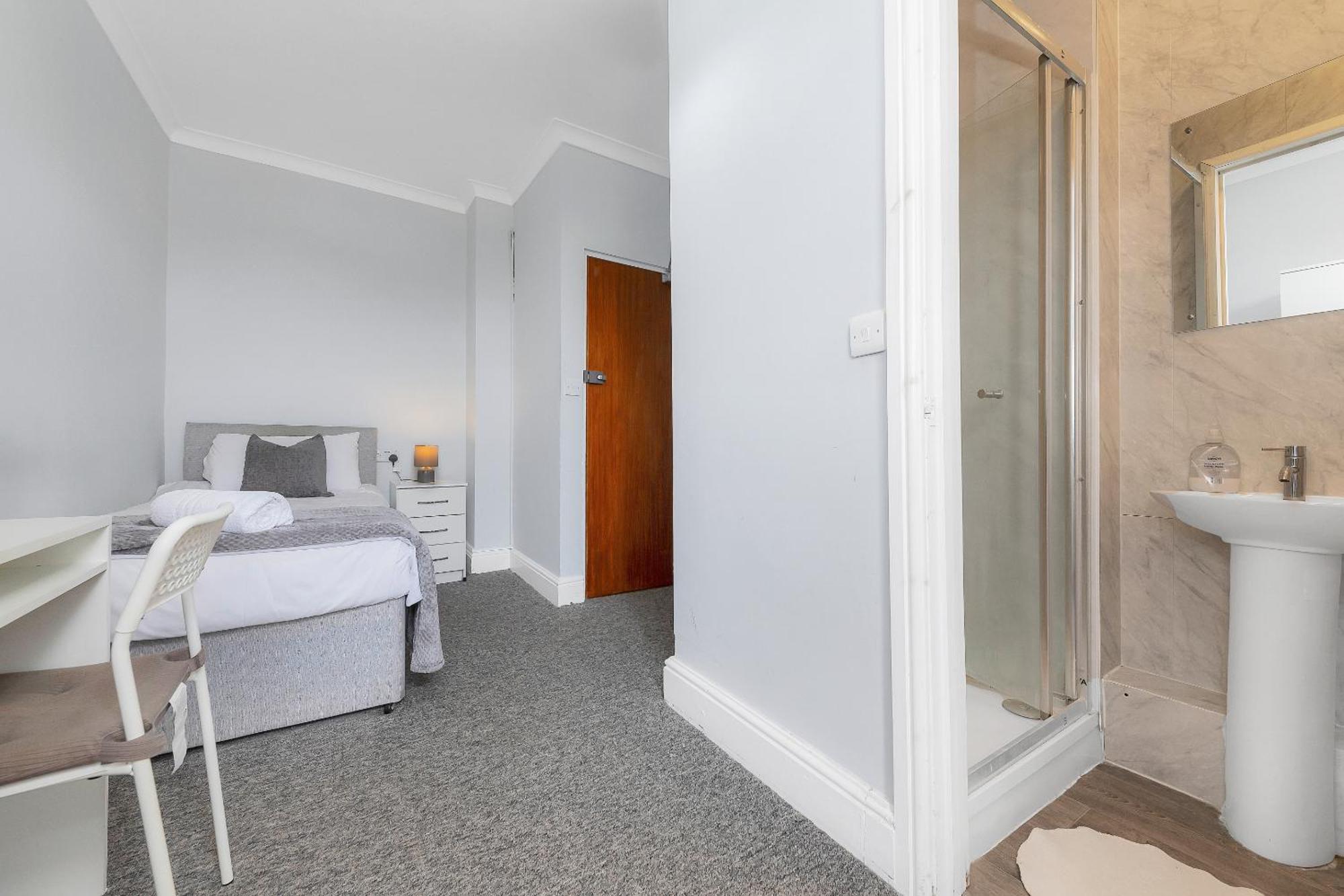 Standard Single Room with Shower