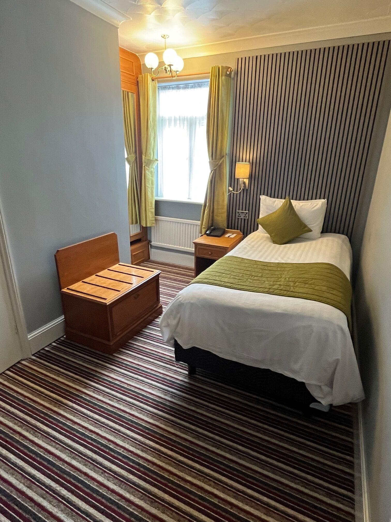 Single Room,1154676519:JPEG