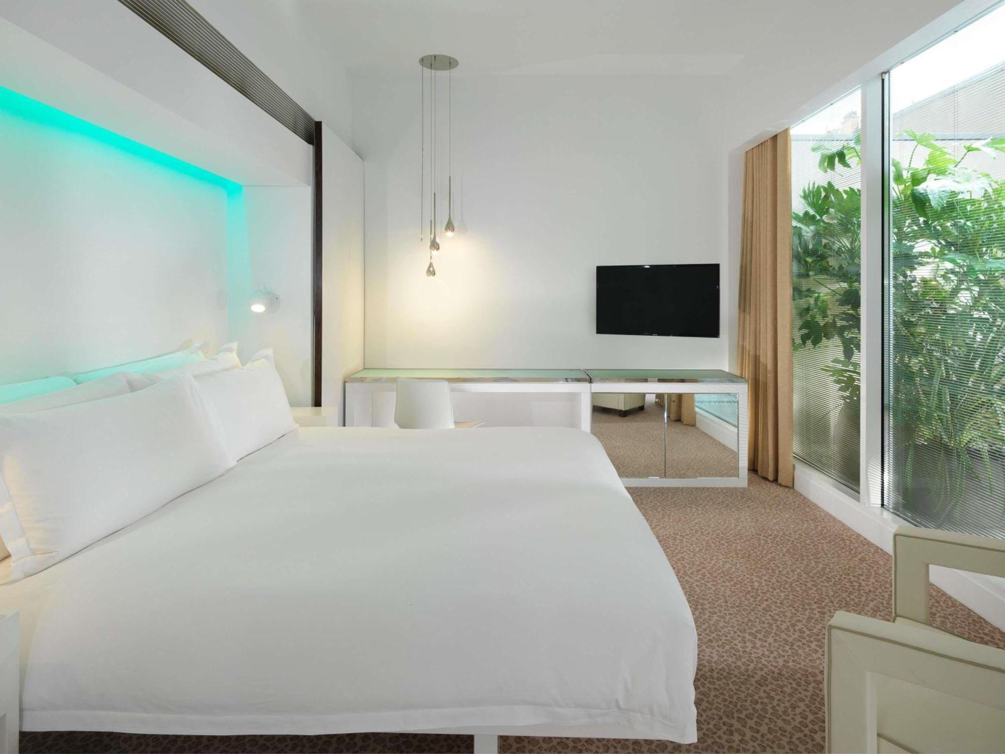 Deluxe Room with Garden View