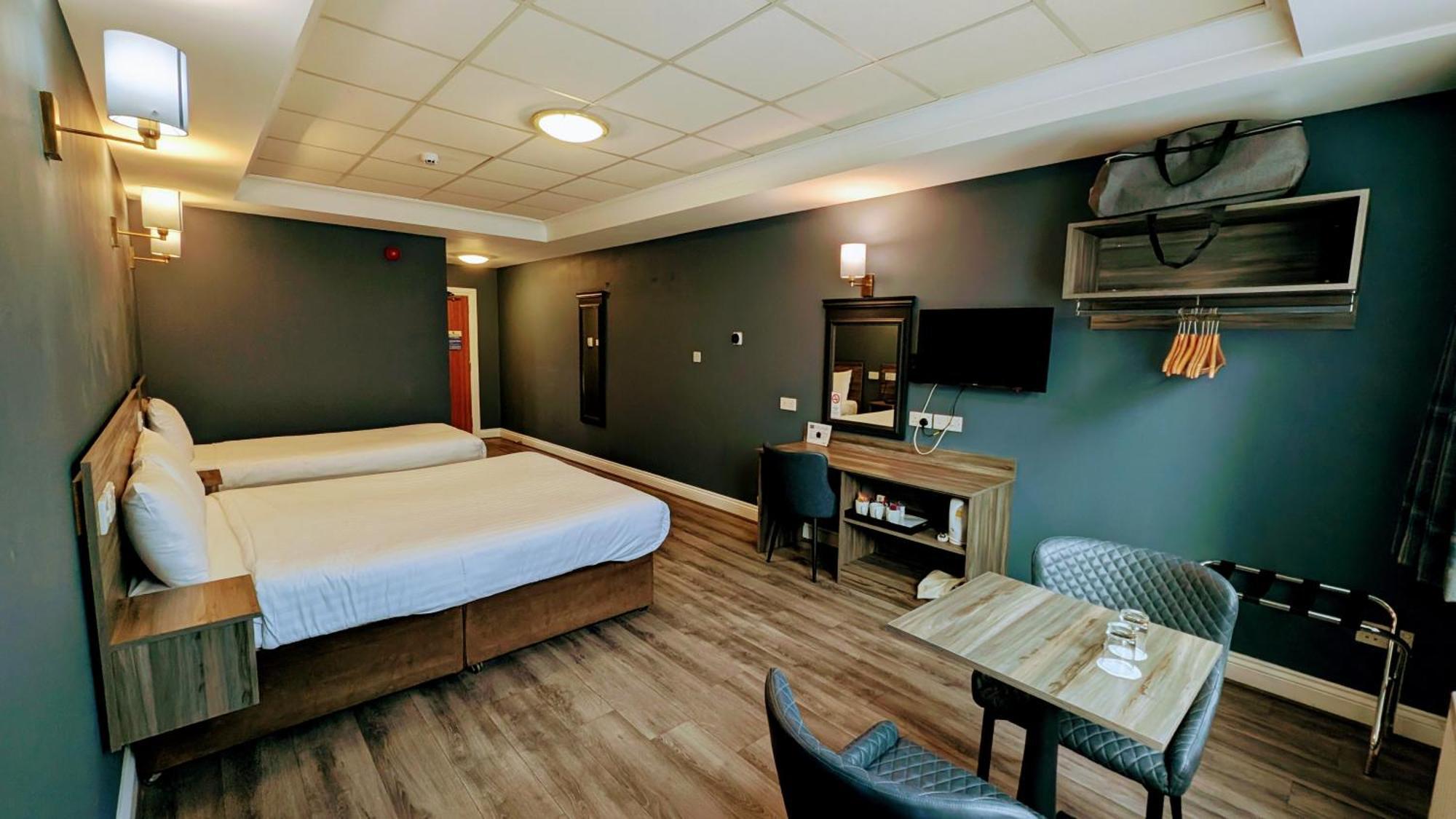 Double Room,1717021437:JPEG