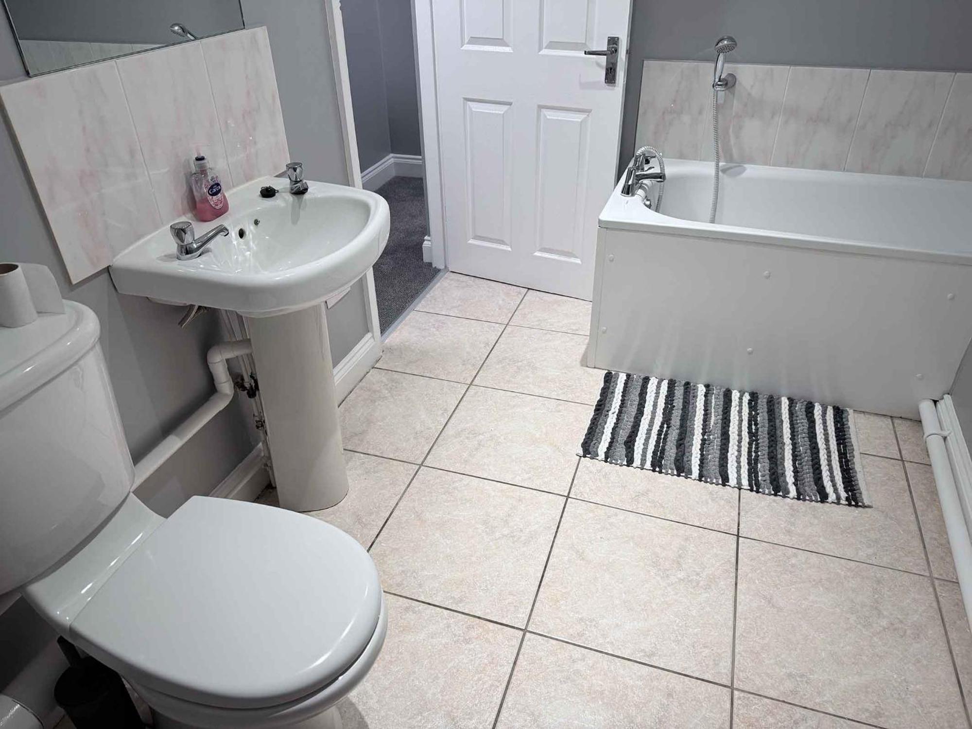 Triple Room with Private Bathroom,1731446142:JPEG