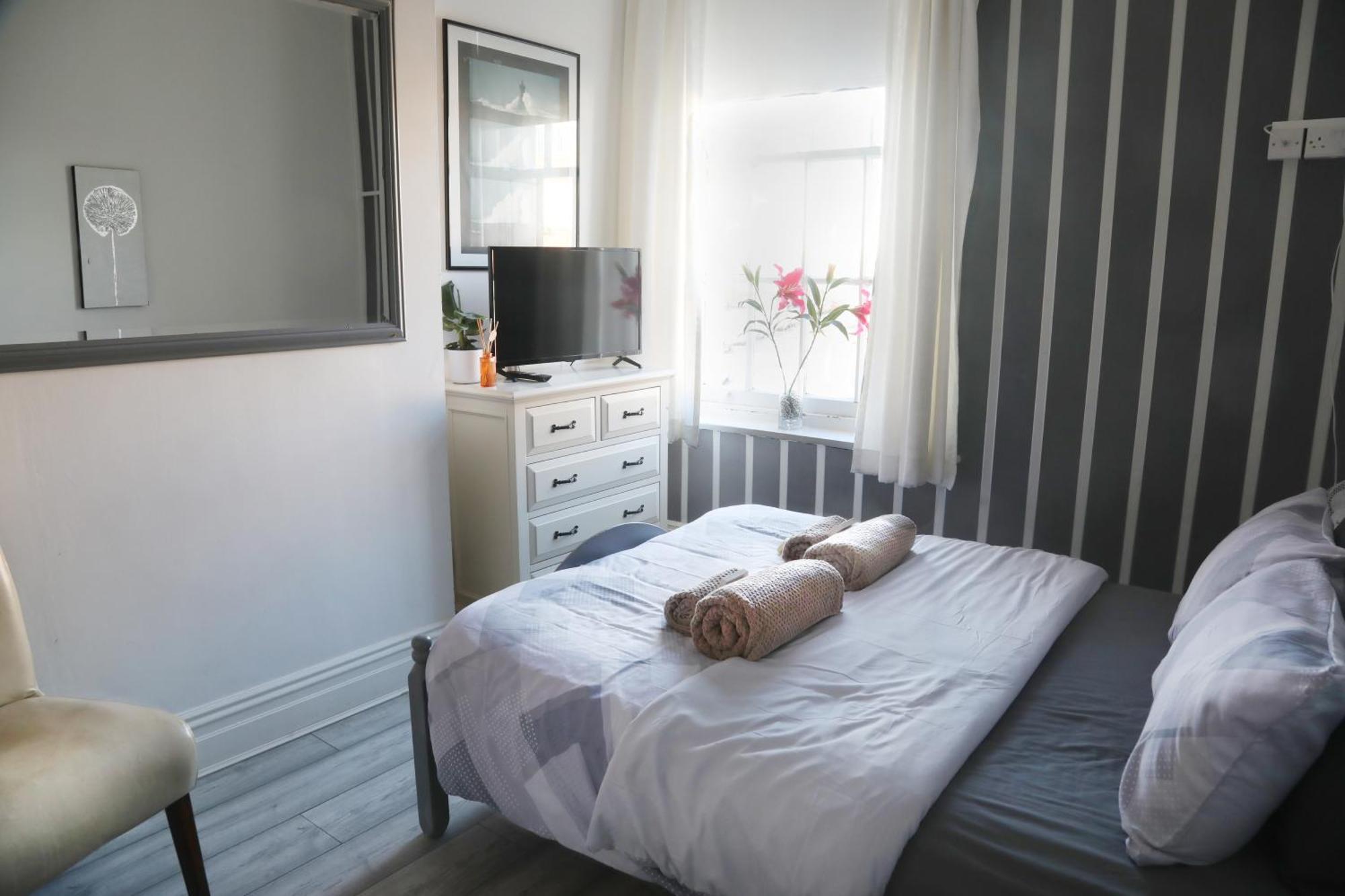 Standard Double Room,1747080859:JPEG