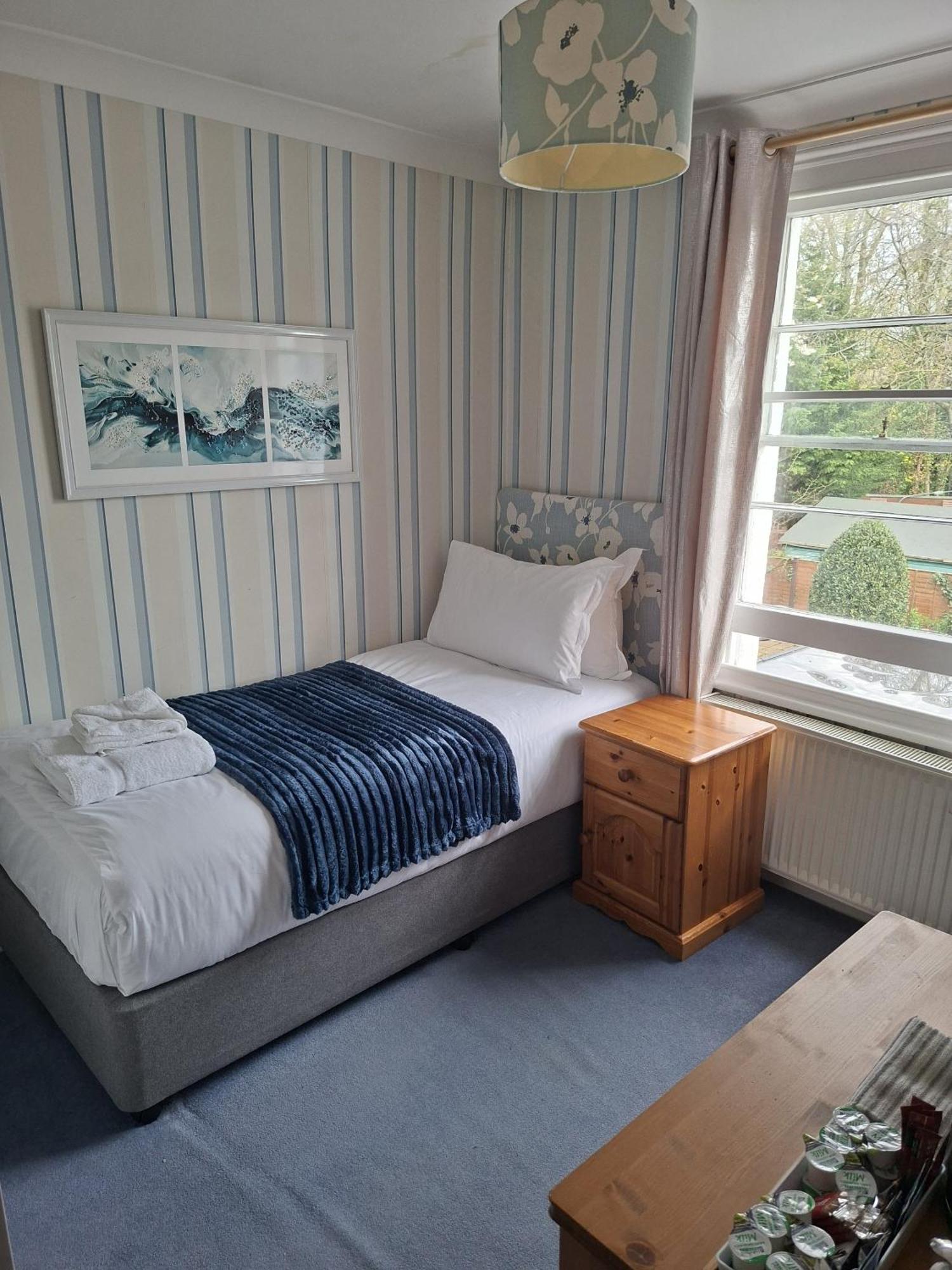 Standard Single Room,1765189541:JPEG