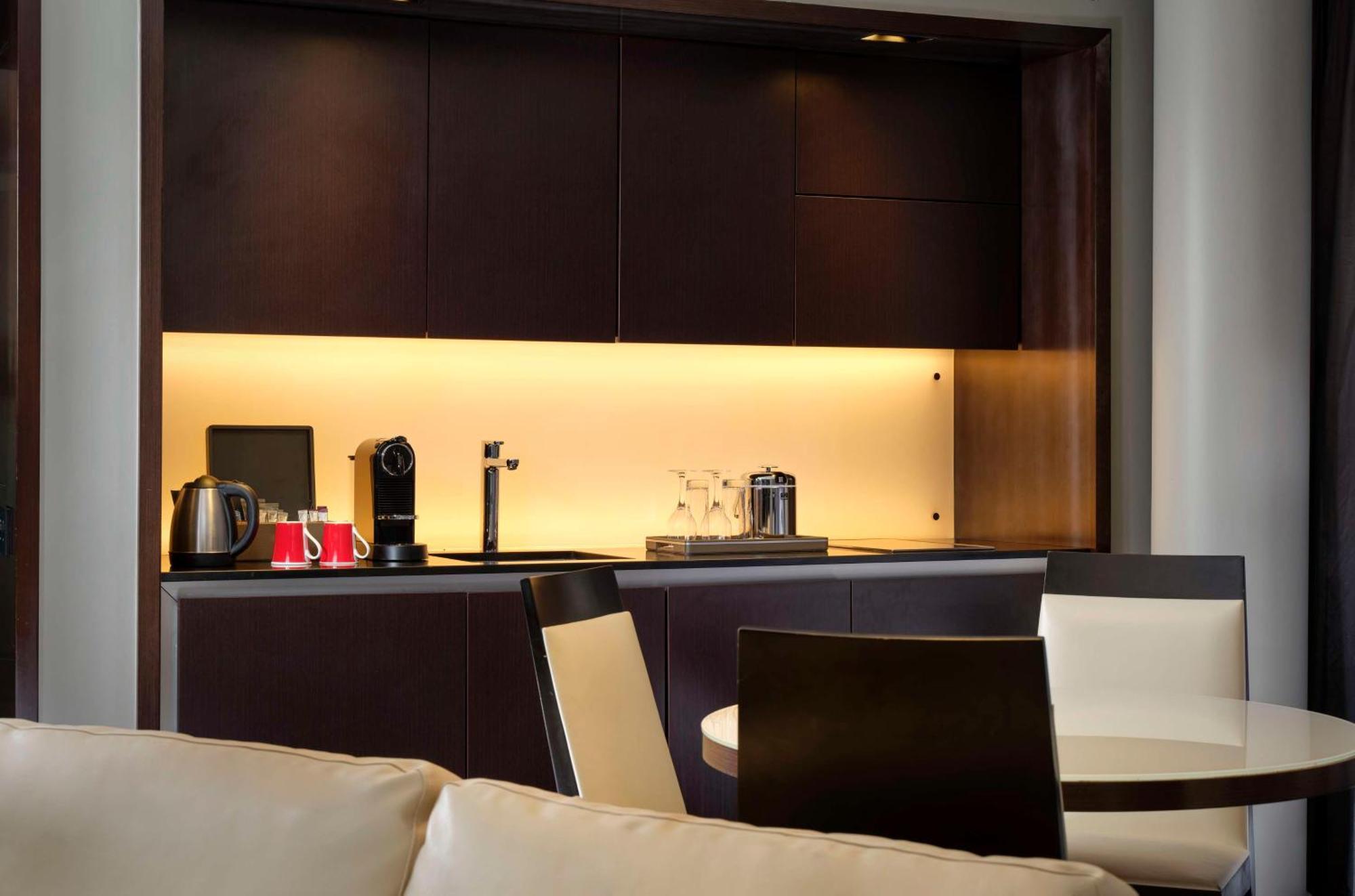 One-Bedroom Suite