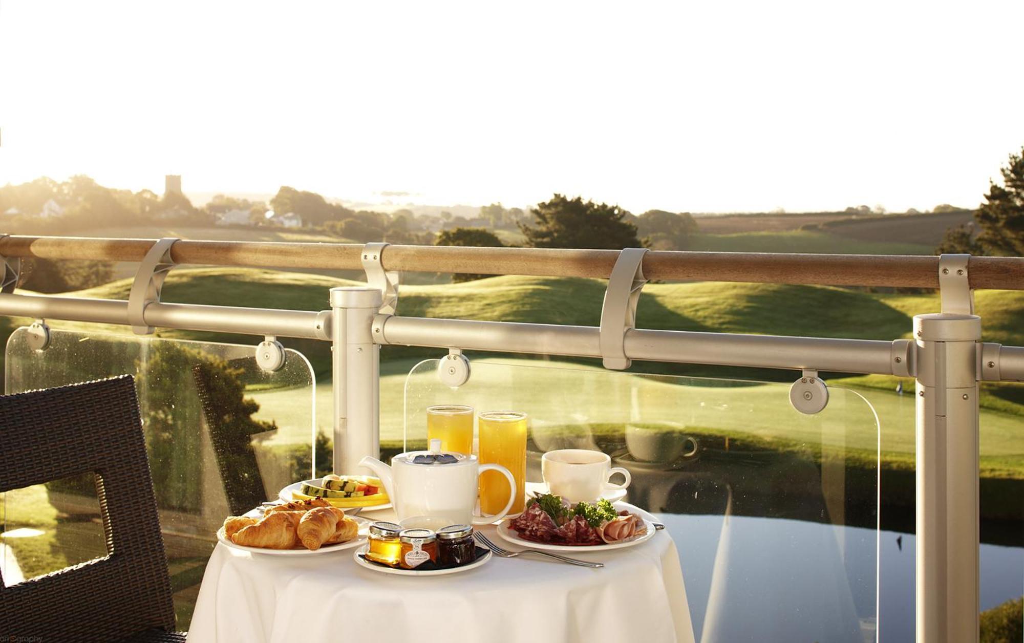 Suite with Balcony,1015061818:JPEG