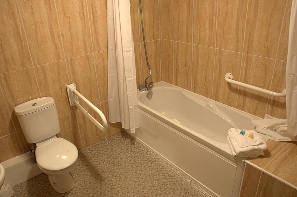 Standard Double Room,139164750:JPEG
