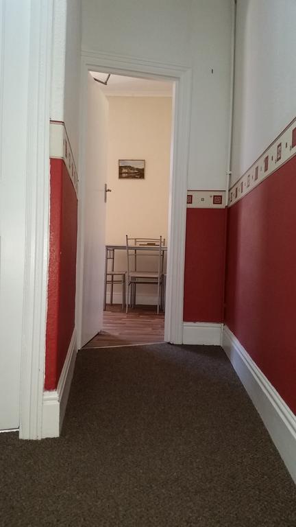 Family Room,328089388:JPEG