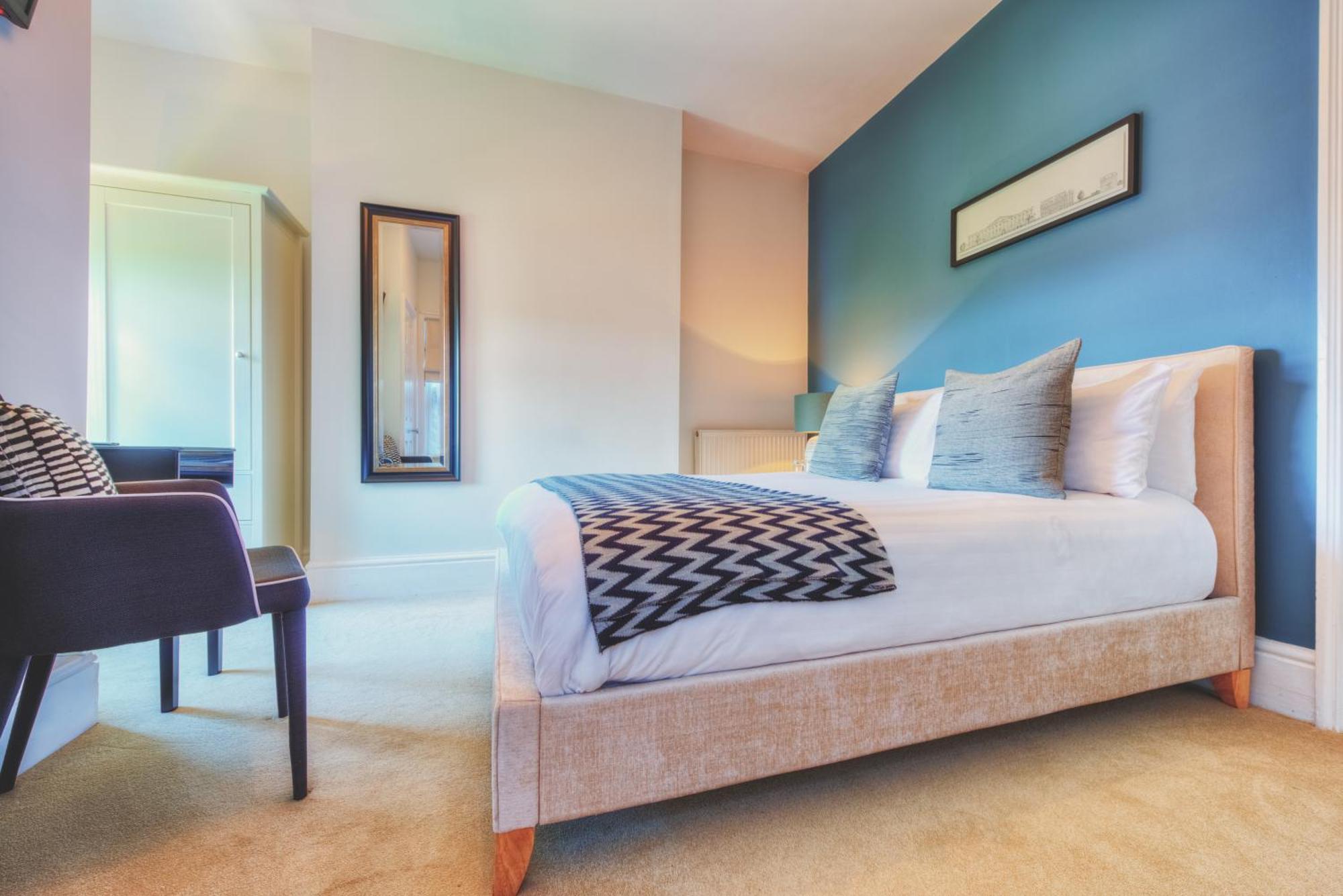 Standard Double Room with Shower,1121304504:JPEG