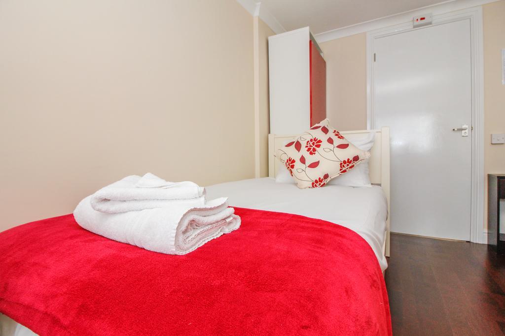 Triple Room,331844950:JPEG