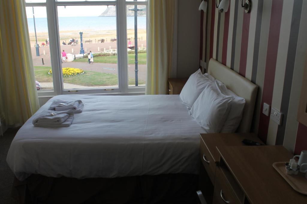 Double Room with Sea View