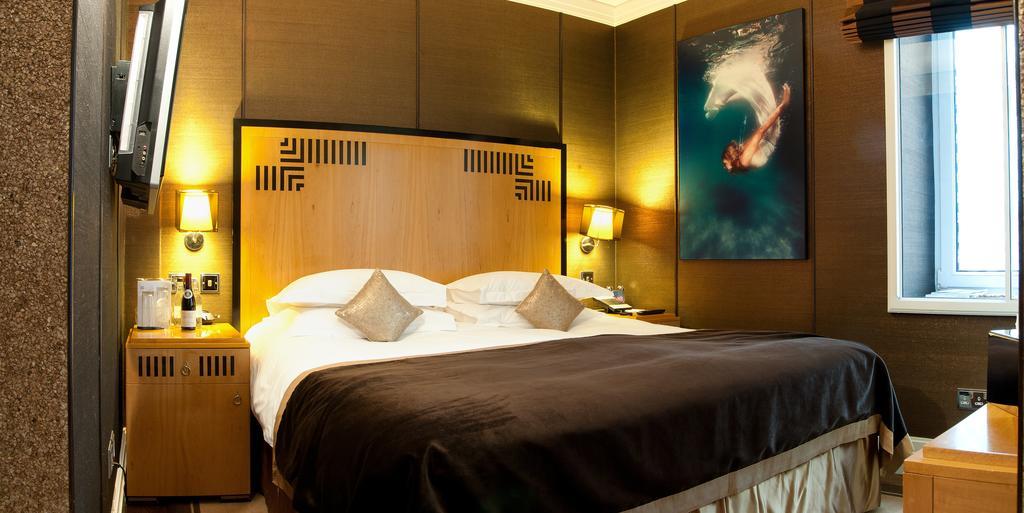 Small Double Room,1551727126:JPEG