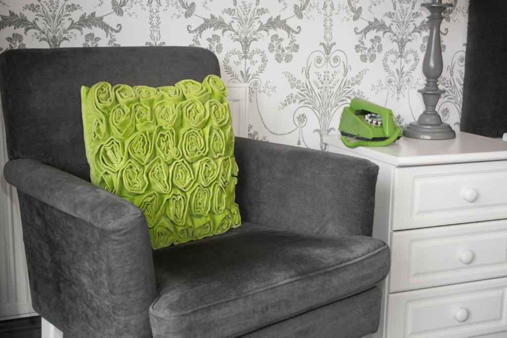 Standard Double Room,43973425:JPEG