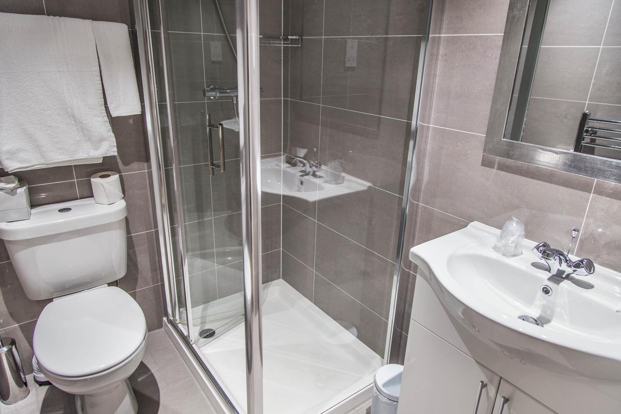 Single Room with Private Bathroom