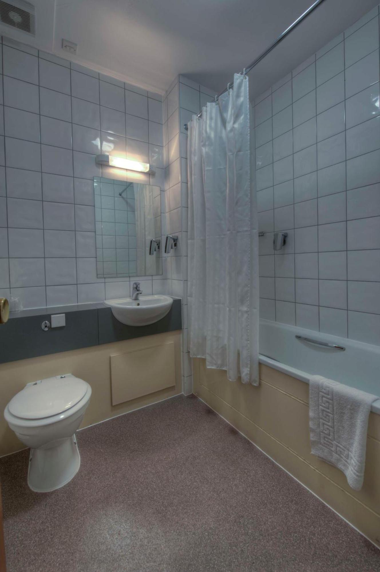 Twin Room,678676428:JPEG