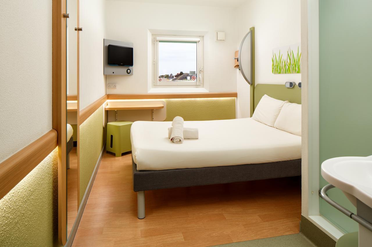 Standard Double Room,235440533:JPEG