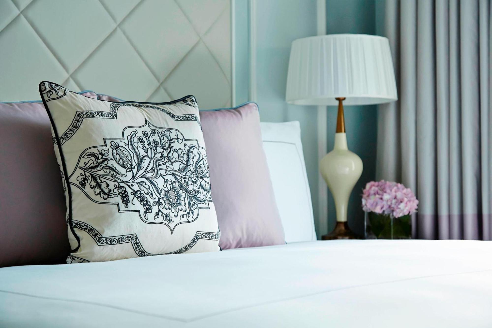 Deluxe Room, Guest room, 1 King