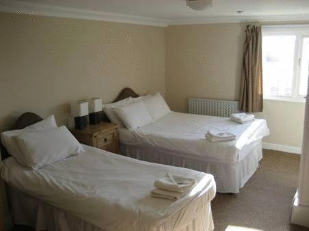 Standard Triple Room,27195110:JPEG