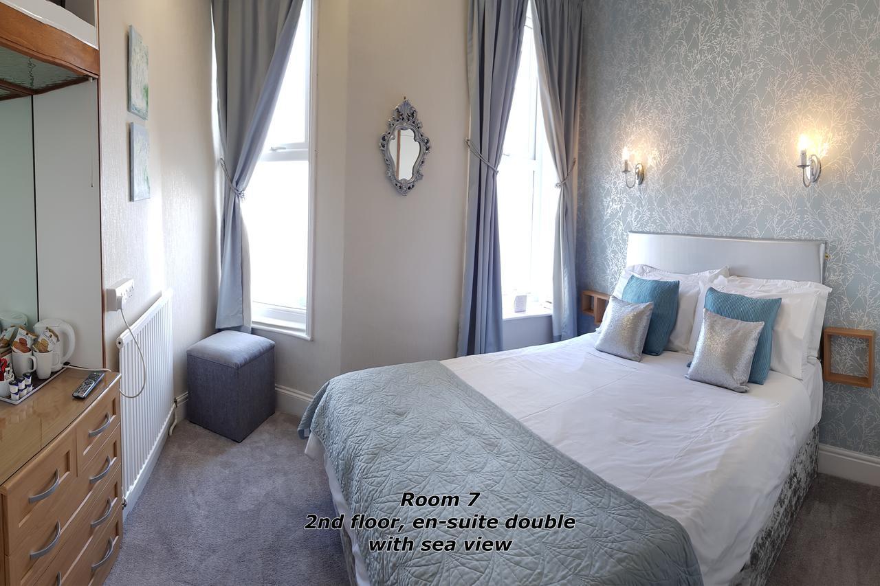 Rm 7 Double Room Sea View Second Floor,236187225:JPEG
