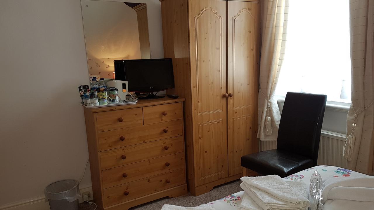 Double Room with Mountain View,641655063:JPEG