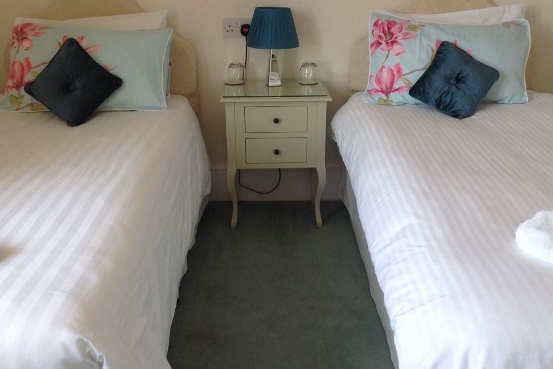 Standard Twin Room with Garden View