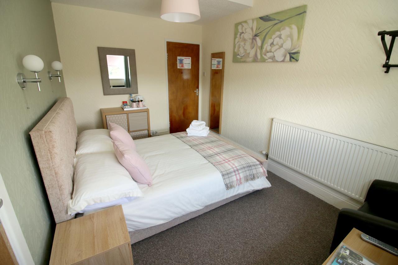 Double Room with Private Bathroom,647191488:JPEG