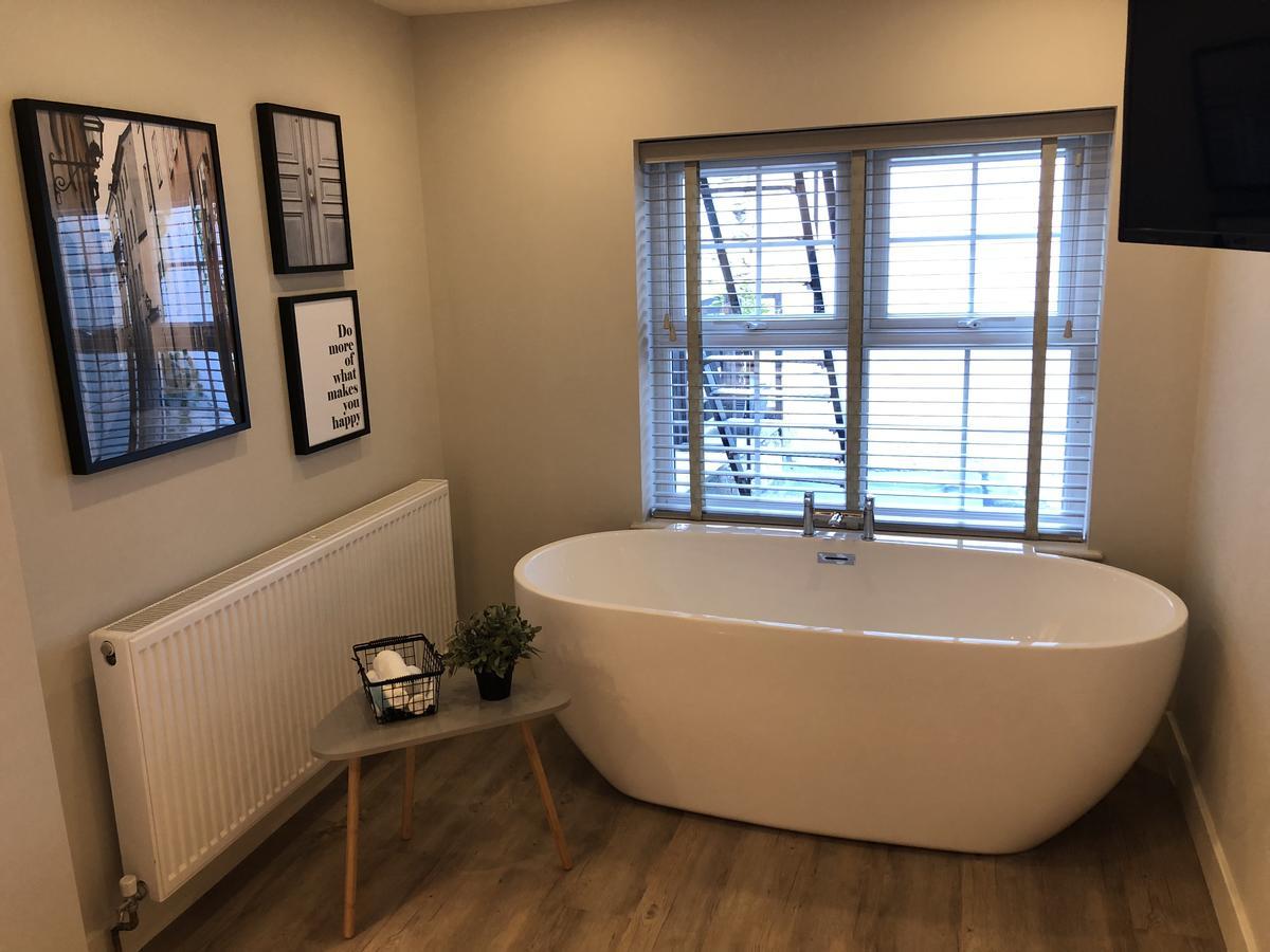 Deluxe Double Room,662805888:JPEG