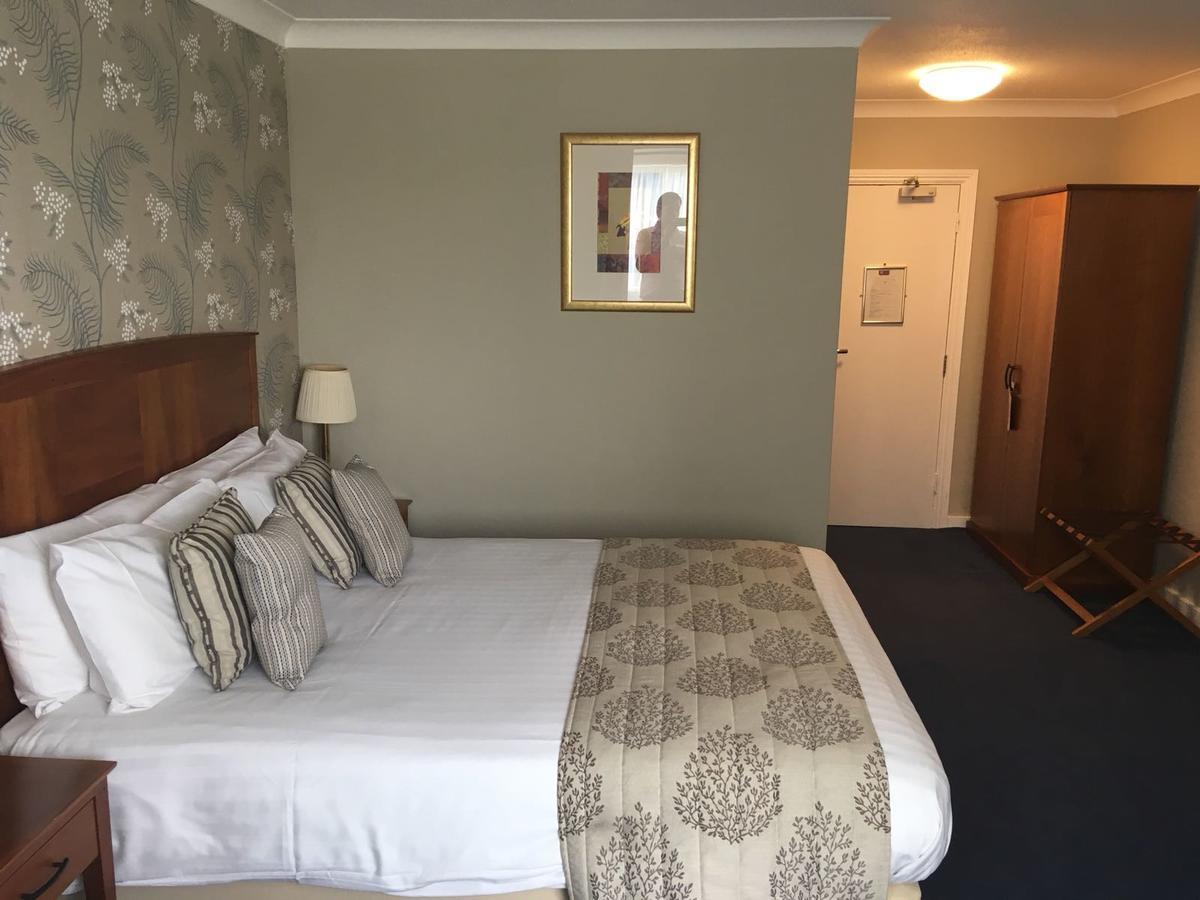 Double Room,666435954:JPEG