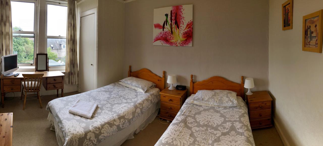 Twin Room with En-Suite