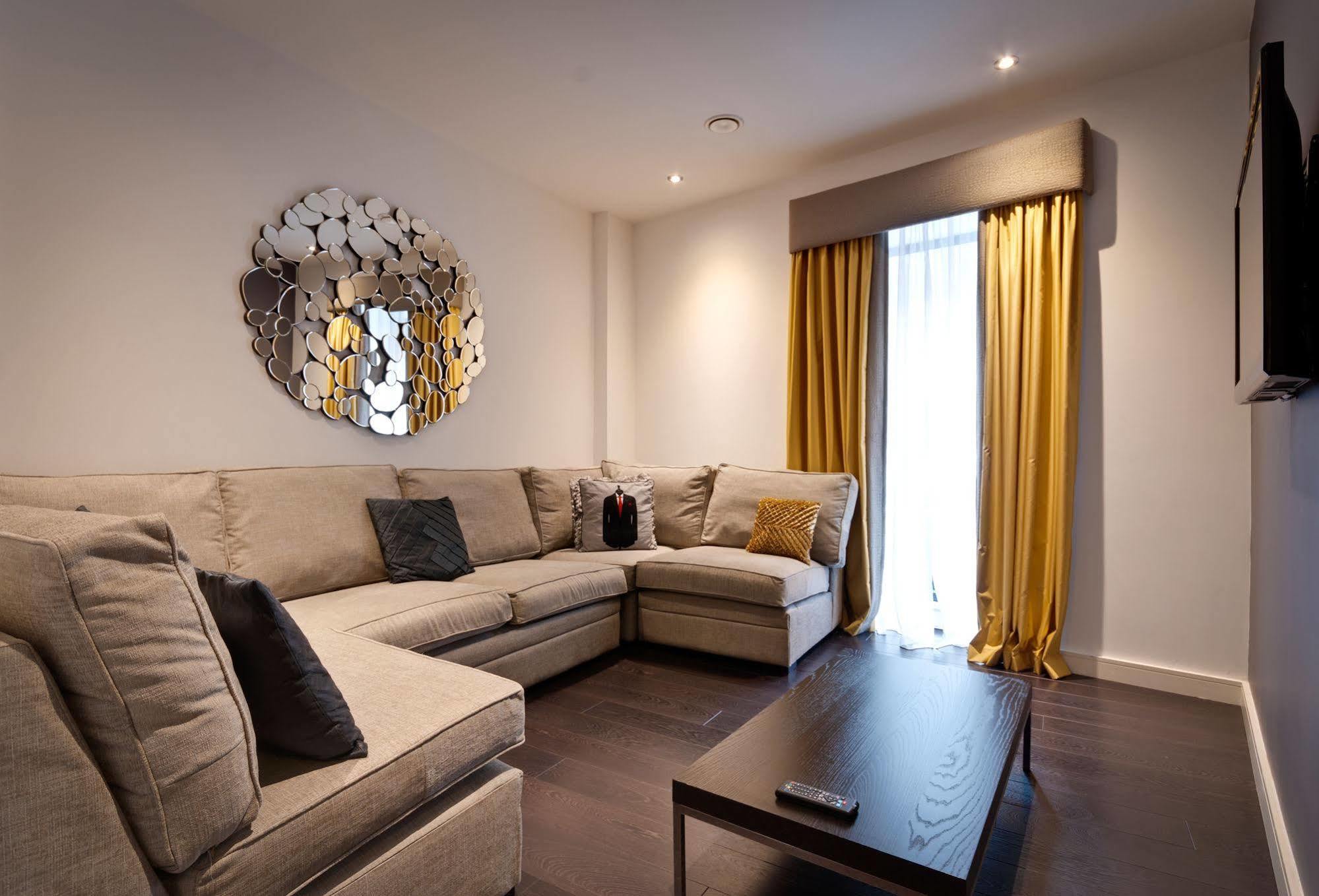 Three-Bedroom Apartment (10 Adults),1215380428:JPEG