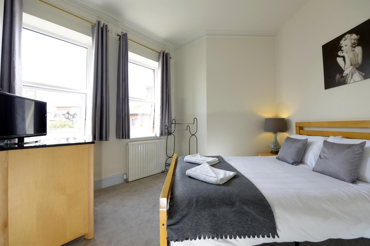 Double Room with Shared Bathroom