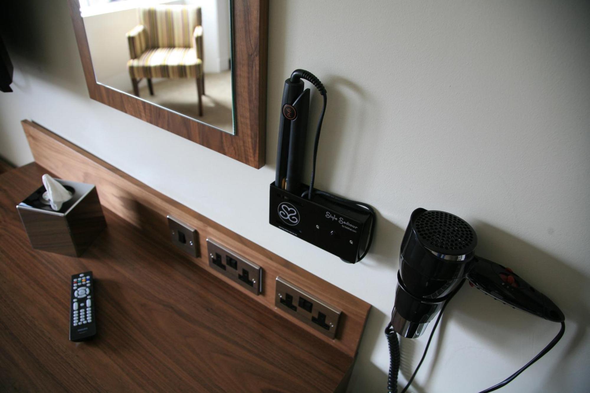 Single Room,701134477:JPEG