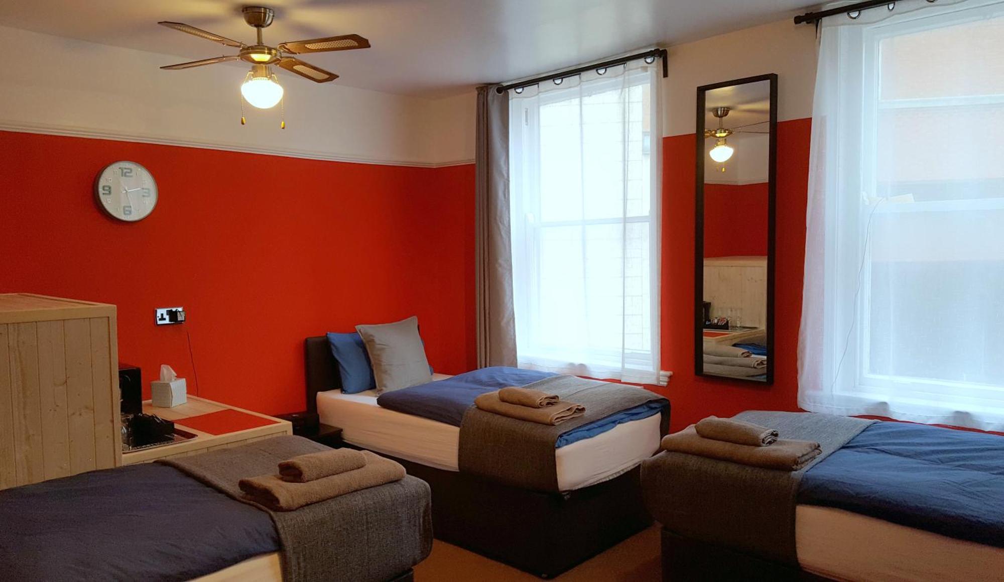 Family Room with a Detached Private Bathroom,942882289:JPEG