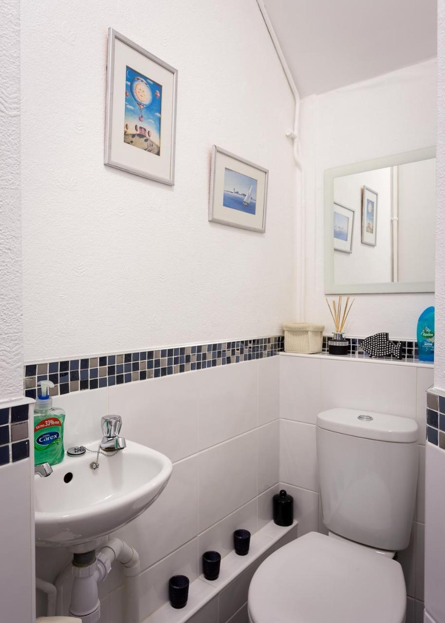 Single Room with Private External Bathroom