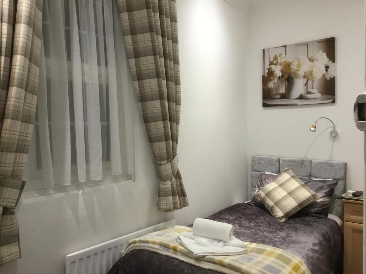 Rear-Facing Luxury Single Room