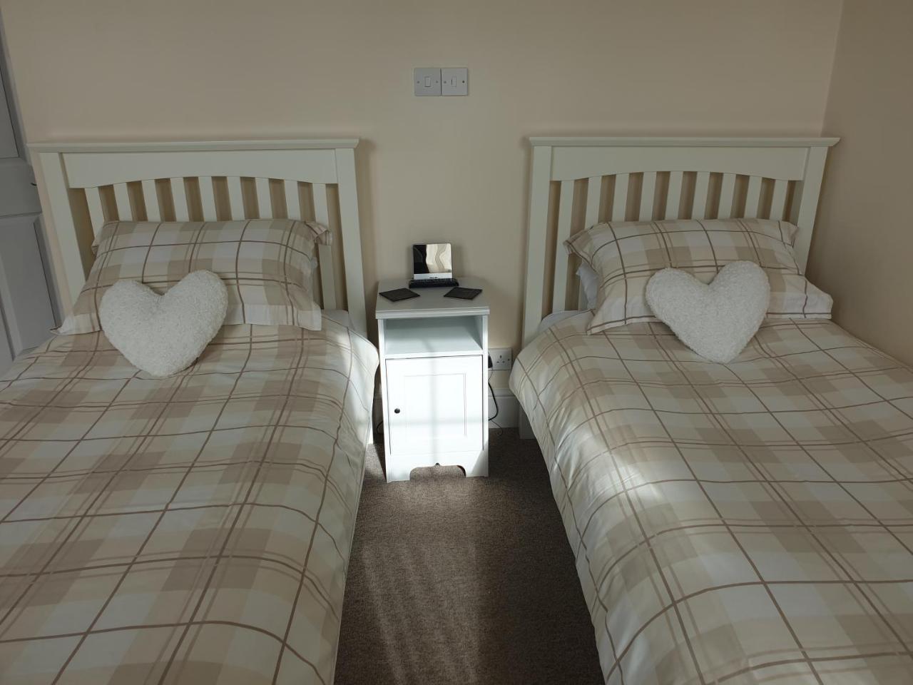 Twin Room - Second Floor,766478131:JPEG