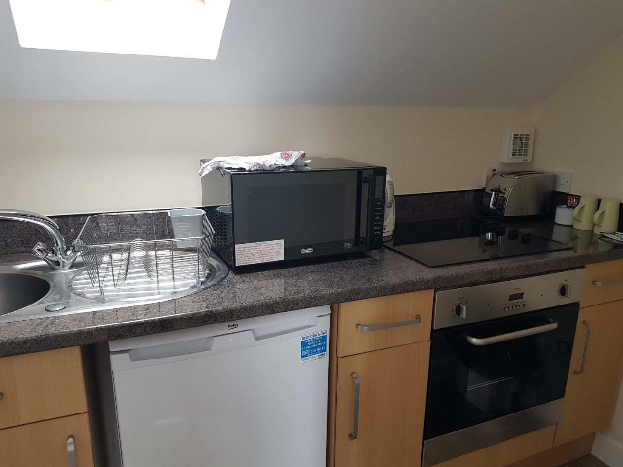 One-Bedroom Apartment,778177215:JPEG