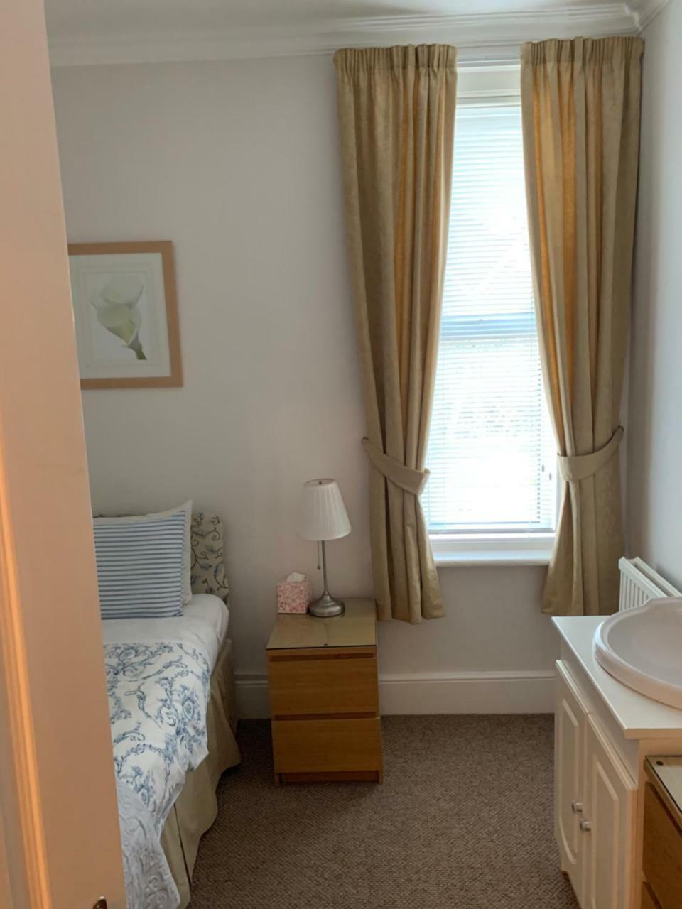 Single Room with Private External Bathroom,996513343:JPEG