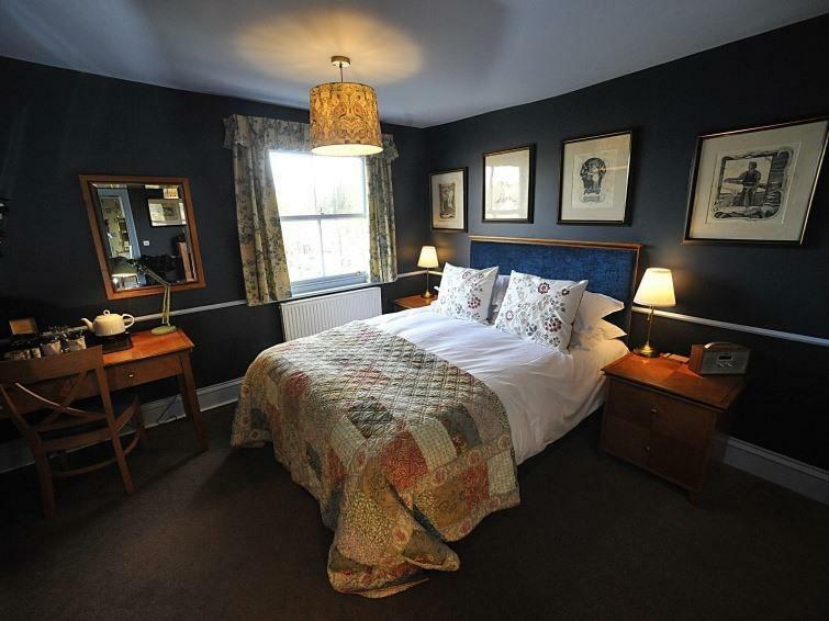 Deluxe Double Room with Shower