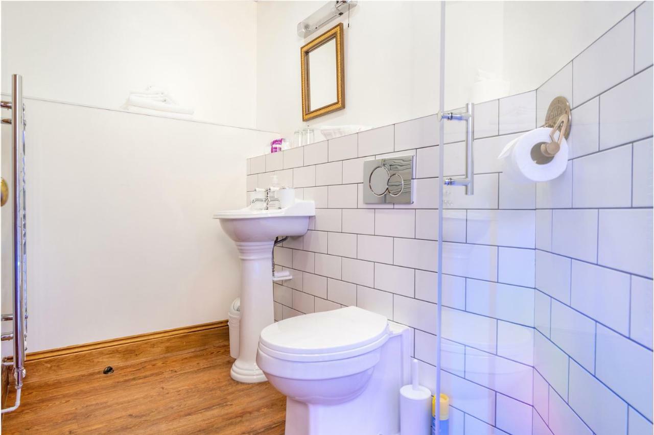 Standard King Room,784156140:JPEG