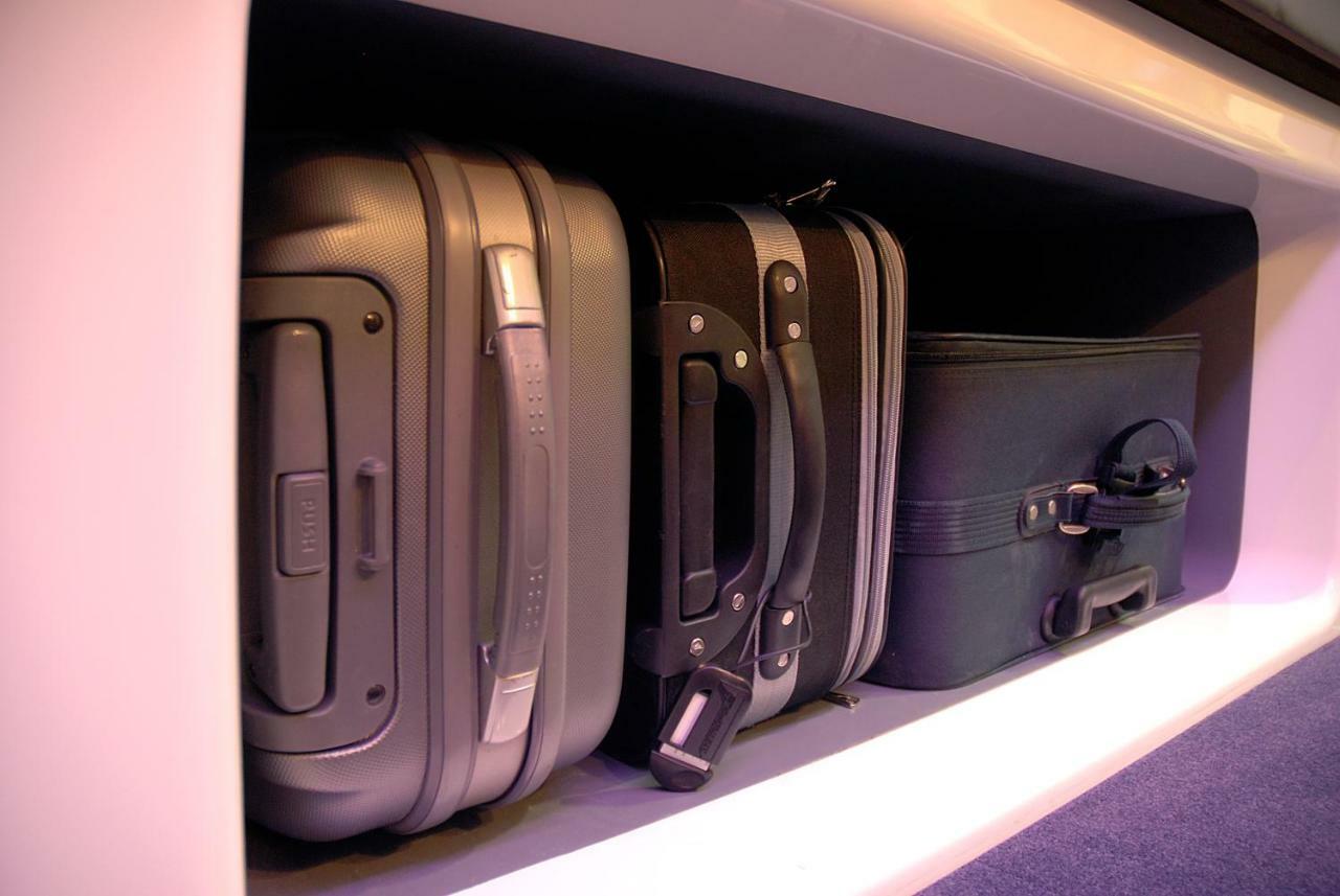 Premium Cabin,906128290:JPEG