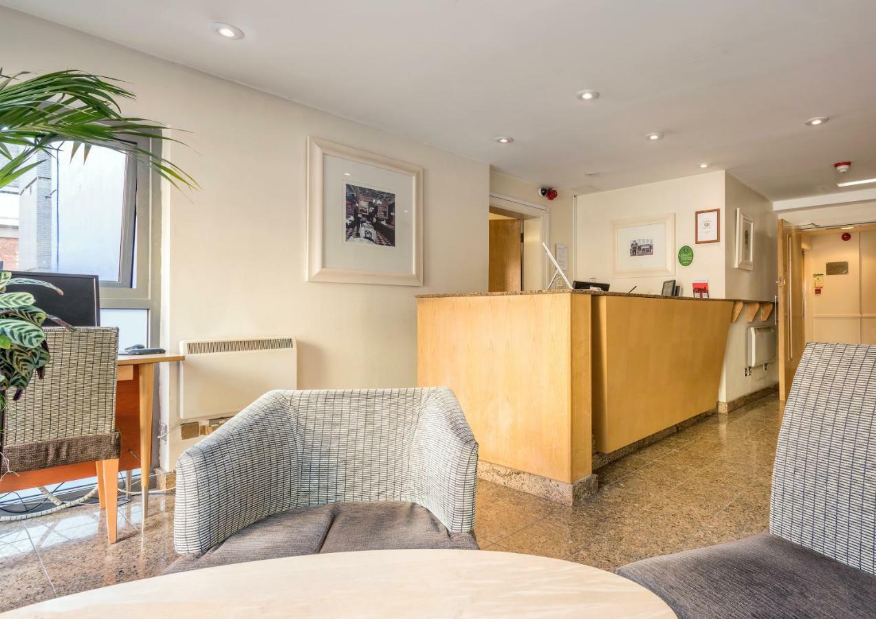 Two-Bedroom Apartment (4 Adults)