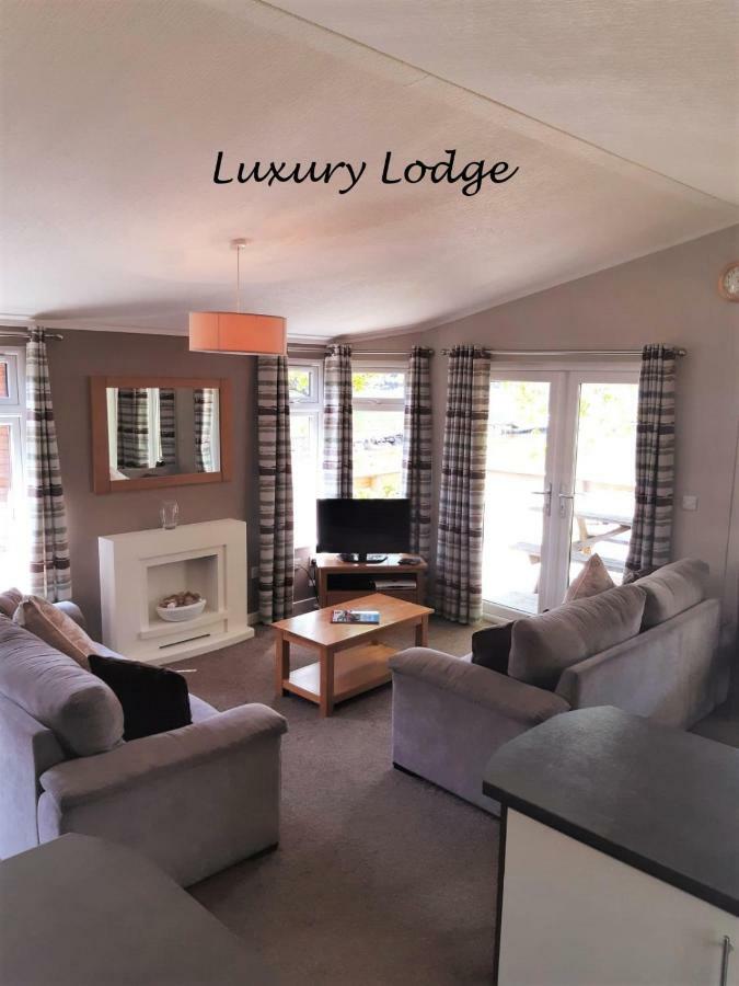 Three-Bedroom Lodge,943346560:JPEG