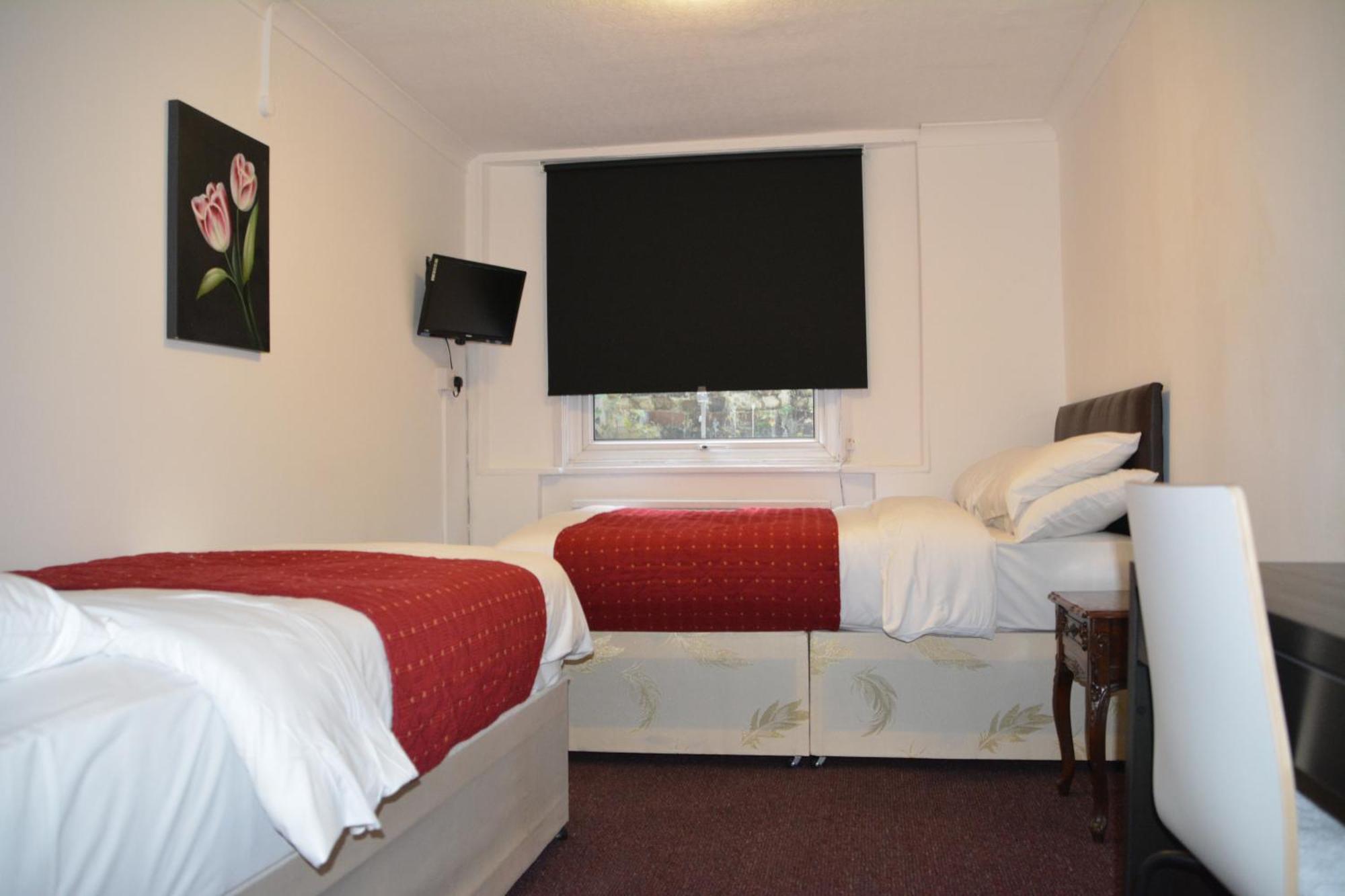 Family Double Room,821798003:JPEG