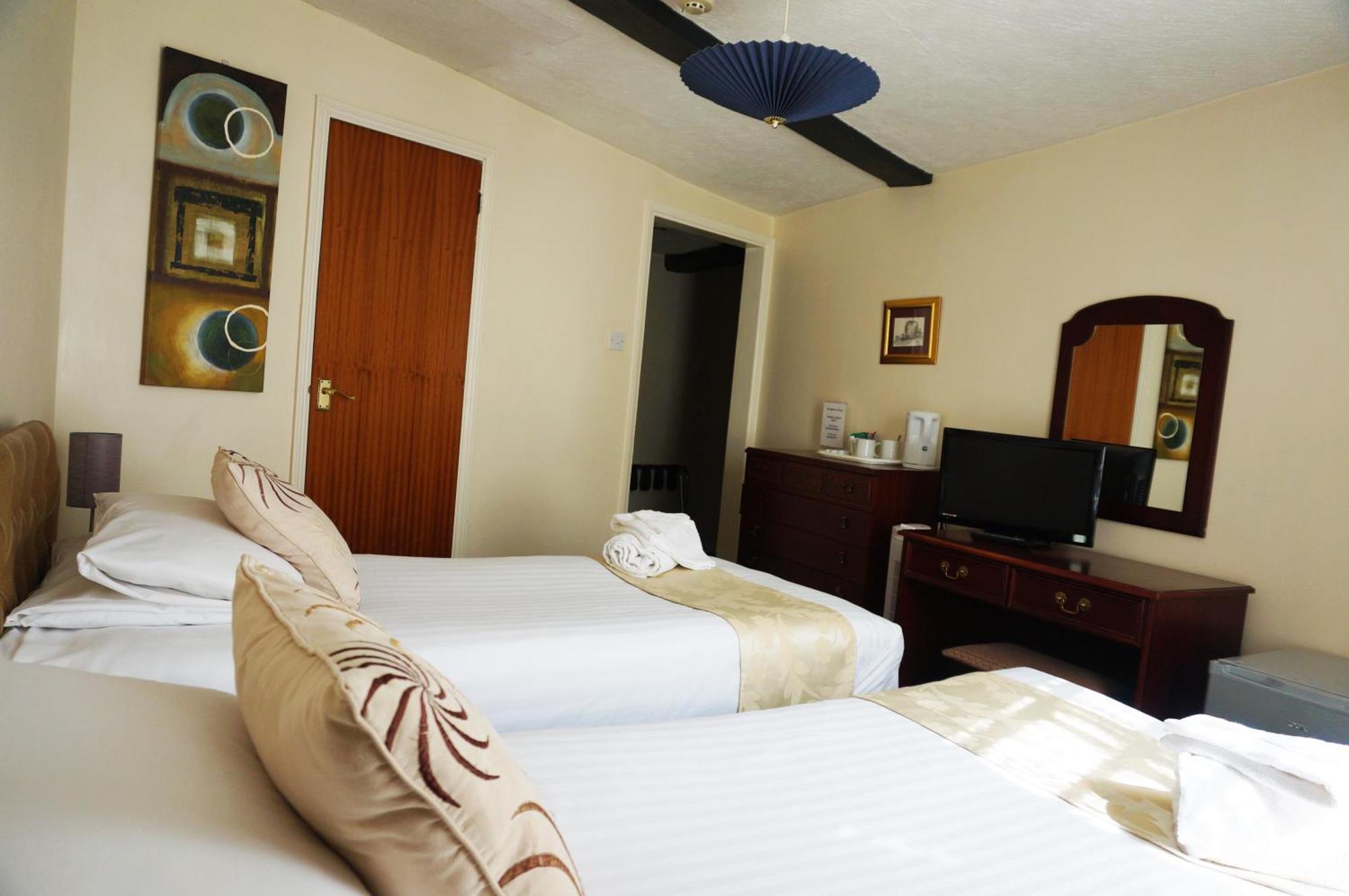 Deluxe Double or Twin Room