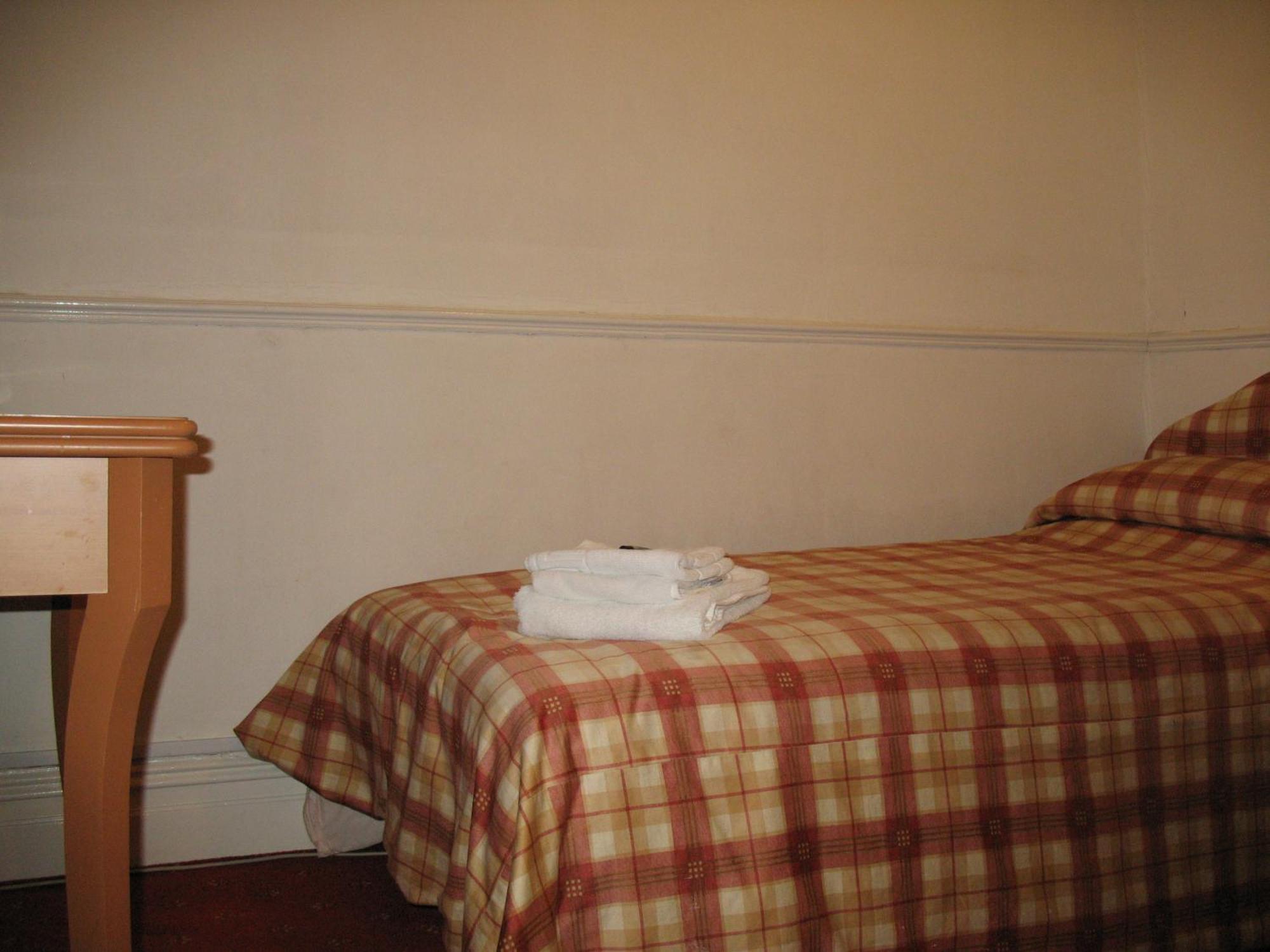 Family Room,1013117653:JPEG