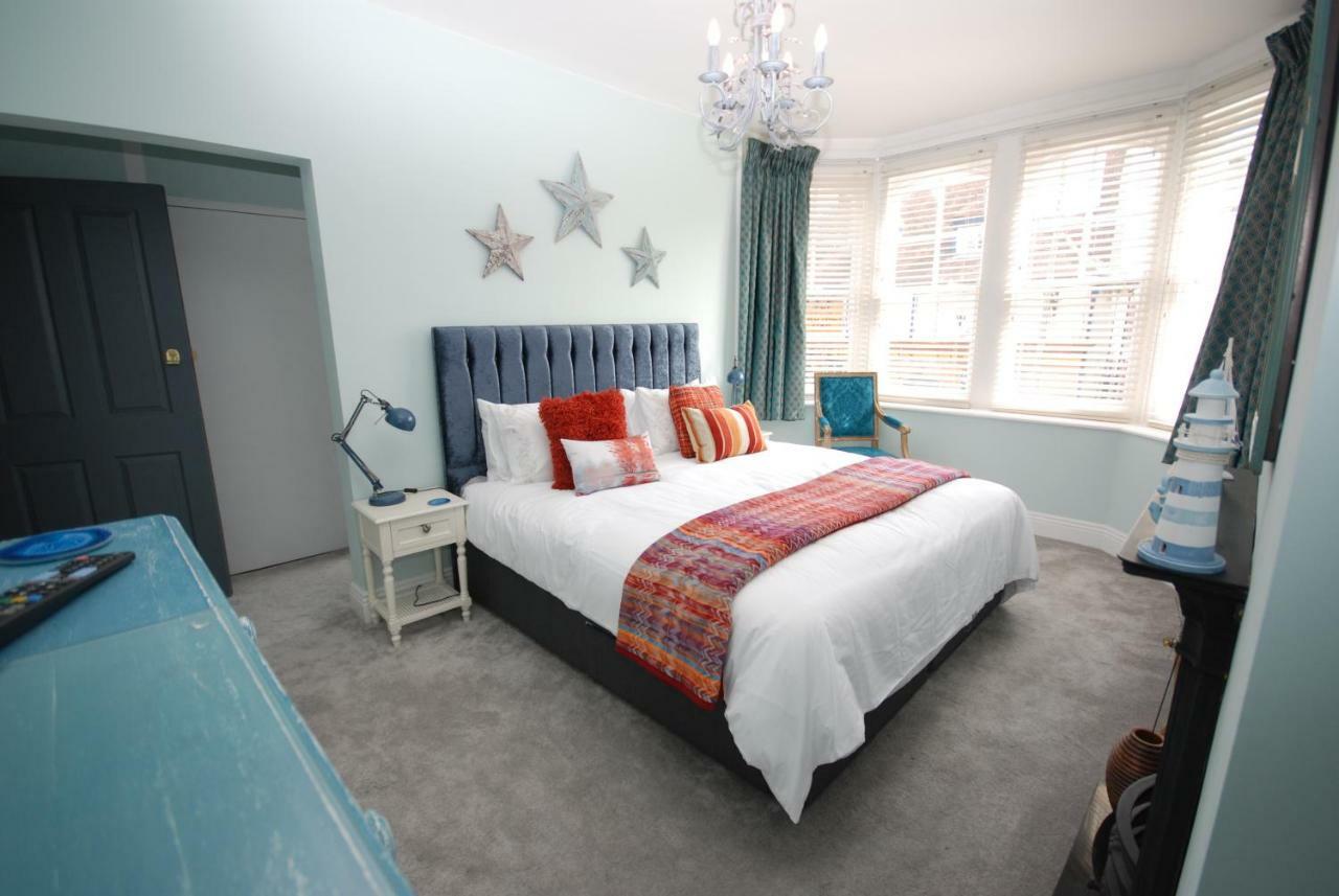 Large Double or Twin Room,833762081:JPEG