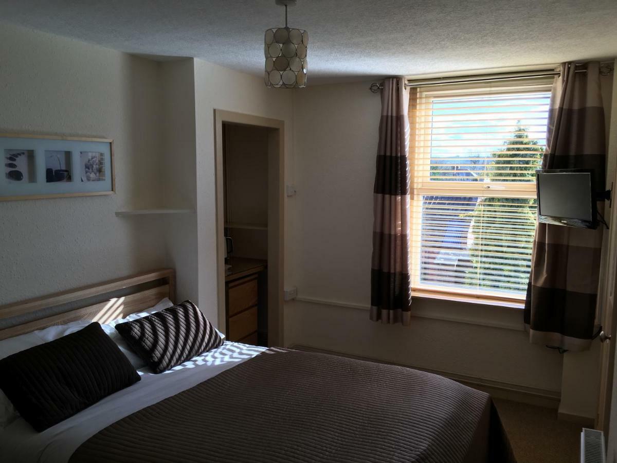 Double Room Private Bathroom